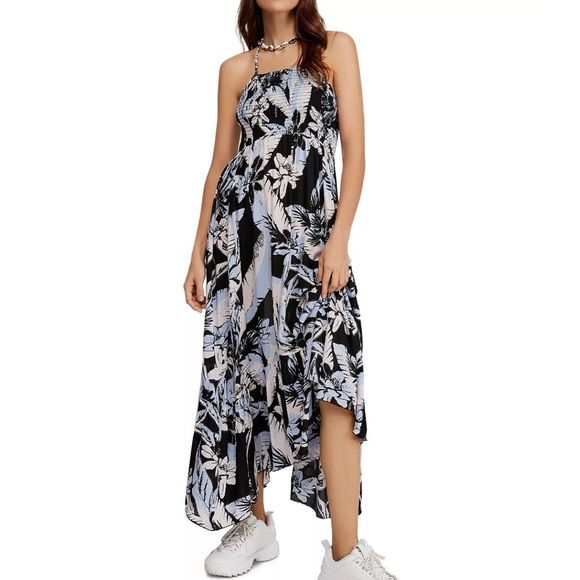 Free People Dresses & Skirts - Free People Heat Wave Smocked Maxi Dress size large